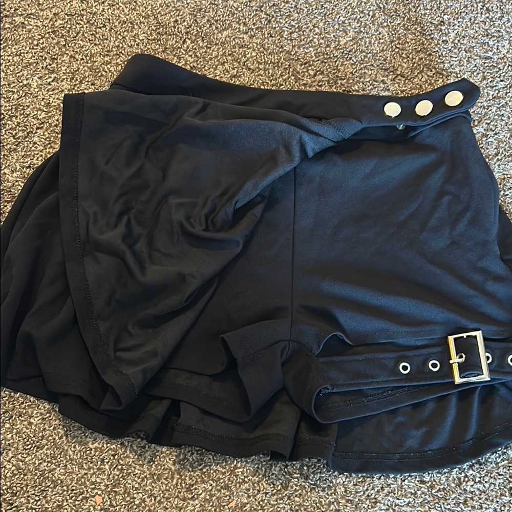 Black Belted Women's Skirt